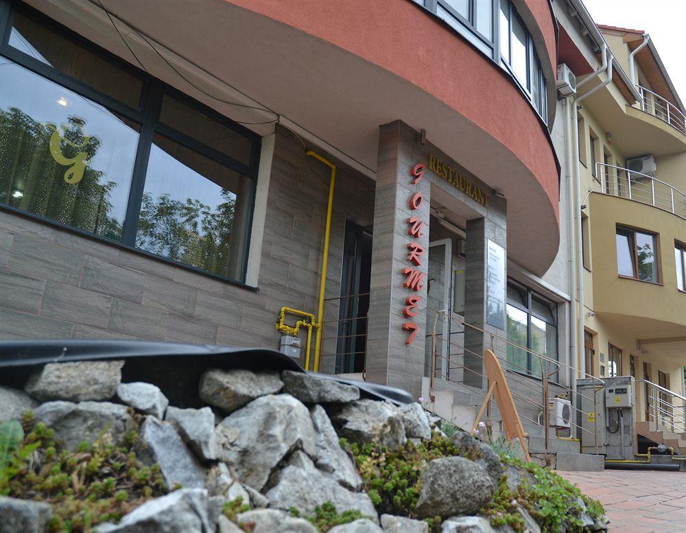 Khách sạn Zorilor 3*